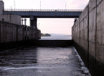 Шлюз на Чебоксарской ГЭС.
Строительство ГЭС велось с 1968 по 1986 годы.. После строительства уровень воды в Волге выше ГЭС значительно повысился и некоторые районы Чебоксар были затоплены.