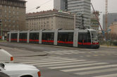 В Вене тоже длинные трамваи, но до венгерских им далеко!