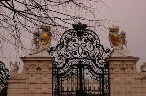 Ограда дворца Бельведер. Вена, Австрия
