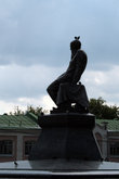Федор Михайлович Достоевский — памятник перед зданием Библиотеки имени Ленина