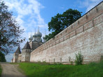Борисоглебский монастырь. Стена вокруг обители