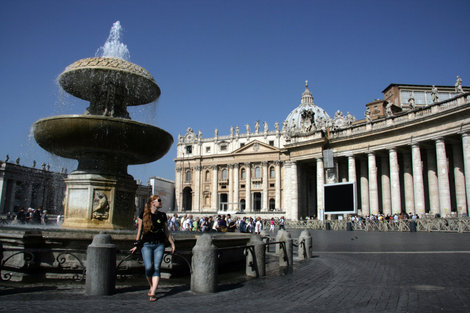 площадь перед Собором Святого Петра Ватикан (столица), Ватикан