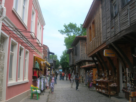 Торговая улочка в Созополе Созополь, Болгария