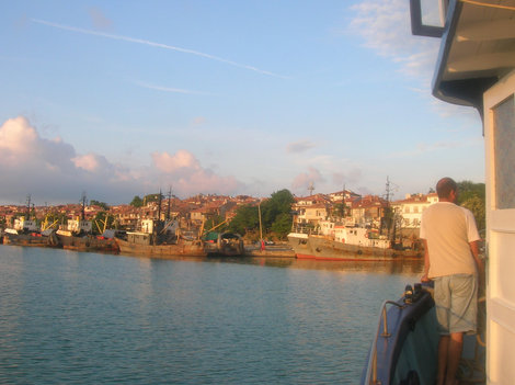 Вид на порт Созополя с борта прогулочного кораблика Созополь, Болгария