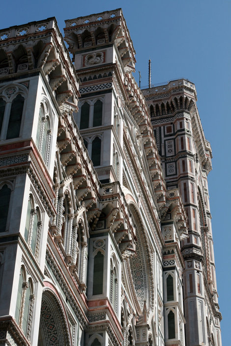фасад Дуомо Флоренция, Италия