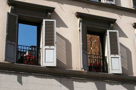 окна Флоренции Флоренция, Италия