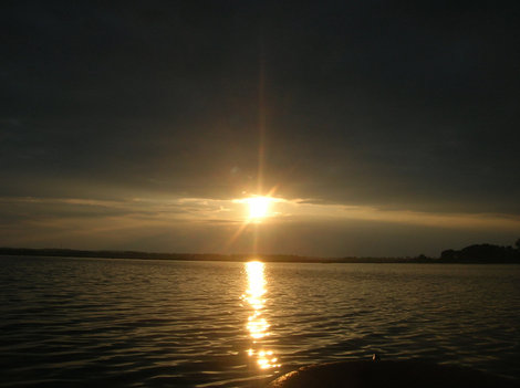 Закат на озере Ростов, Россия
