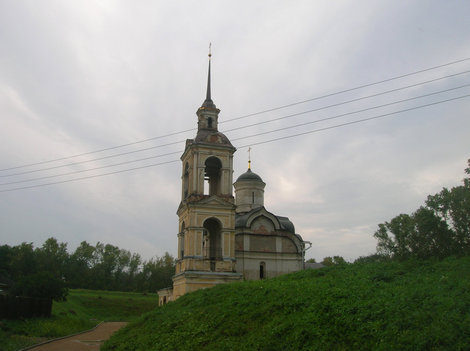 Церковь Исидора Блаженного на валах. Вид из-за вала Ростов, Россия
