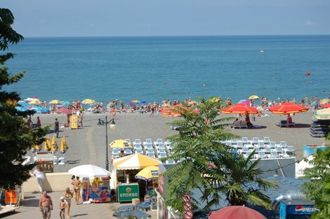 Лето на пляже Сочи, Россия
