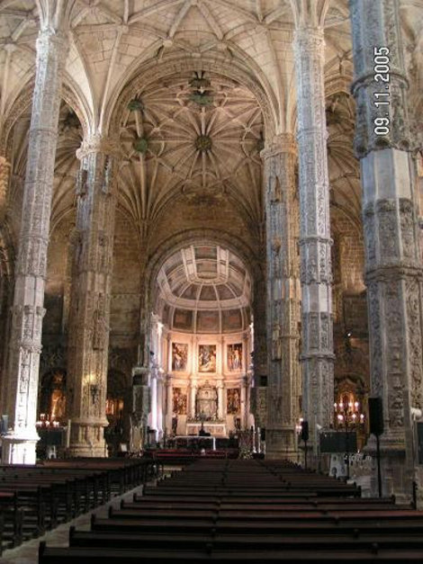 Внутри собора Лиссабон, Португалия