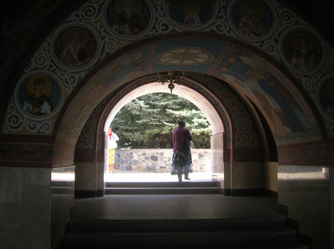 В арке Славянск, Украина