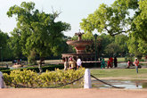 фонтан в парке Дели