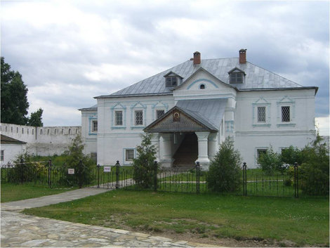 Один из корпусов мужского монастыря Татарстан, Россия
