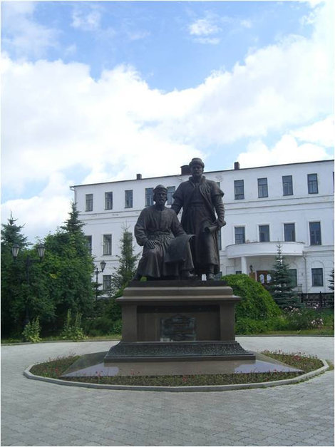 Памятник зодчим Казанского кремля