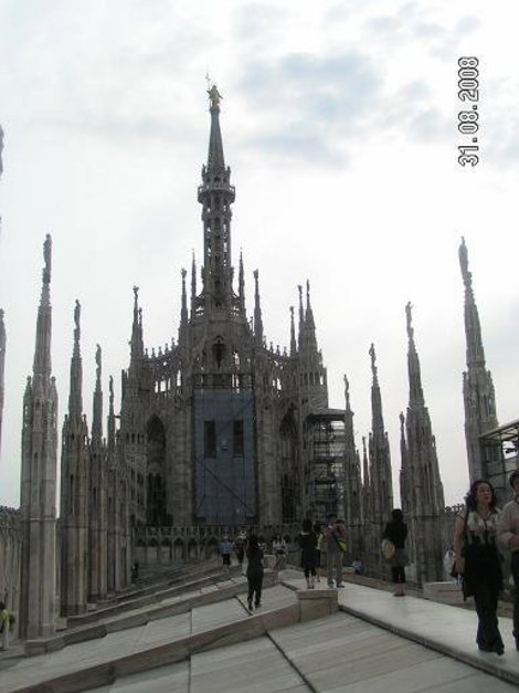 На крыше Милан, Италия