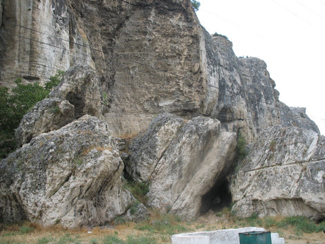 Пещерный город Чуфут-Кале Бахчисарай, Россия