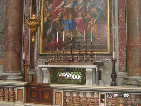 Гробница одного из пап