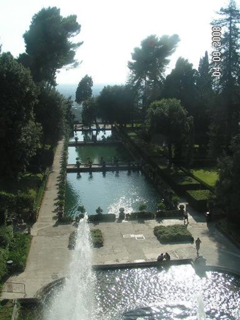 Панорама паркового ансамбля Тиволи, Италия