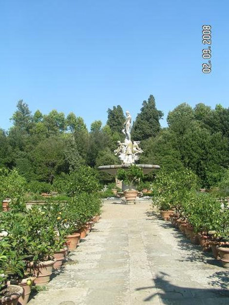 Характерная панорама садов Флоренция, Италия