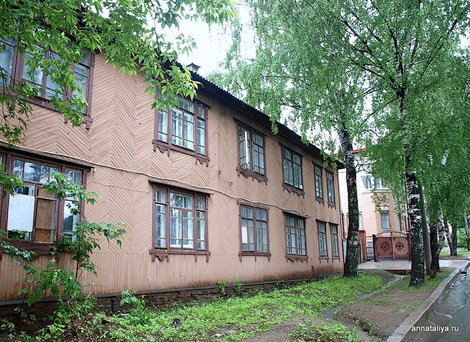 Старая жилая деревянная застройка Киров, Россия