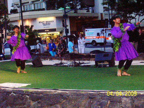 Гавайские танцы Гонолулу, CША