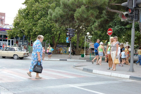 Одна из центральных улиц Геленджик, Россия