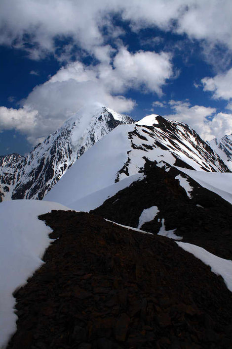 Предвершинный гребень Зайгелана Северная Осетия-Алания, Россия