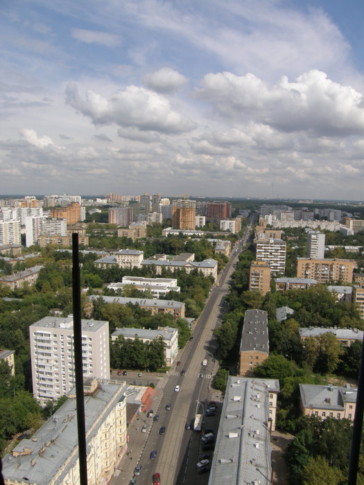 Вид на Первомайскую улицу. Москва, Россия