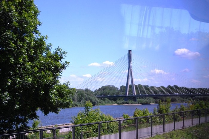 Самый интересный мост Варшавы — вот этот, в обиходе именуемый струнным. Варшава, Польша