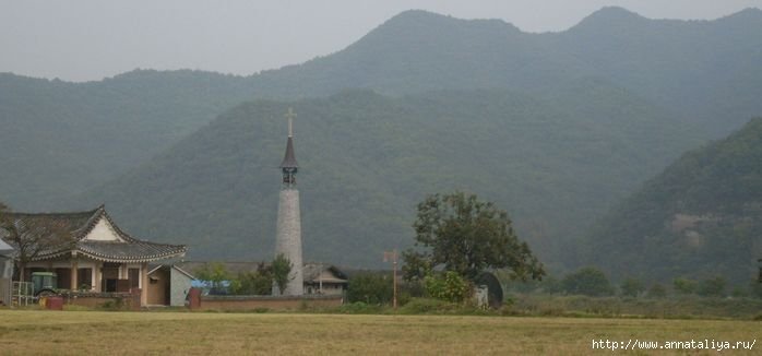 Одно из корейских церковных сооружений. Республика Корея