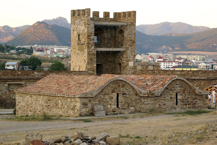 Склад и башня в Генуэзской крепости, Судак Республика Крым, Россия