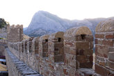 Зубцы крепостной стены в Генуэзской крепости, Судак
