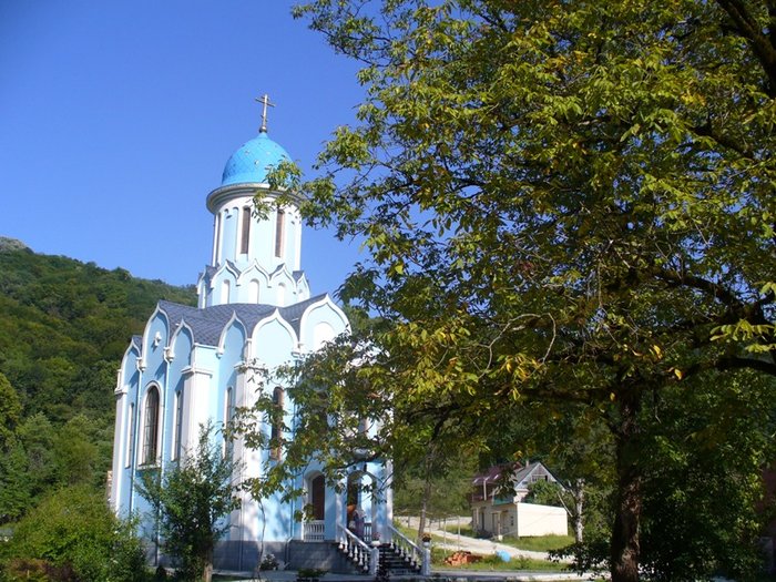Храм Святого Уара. Адлер, Россия