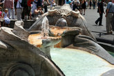 фонтан на площади Испании