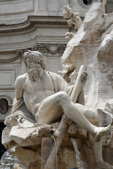фрагмент фонтана на площади Навона Рим, Италия