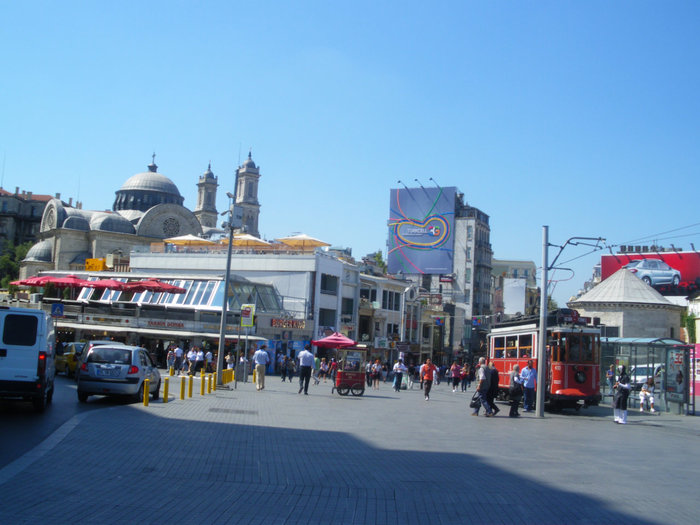 Улица Истикляль Стамбул, Турция