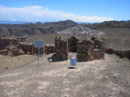 Смотровая площадка на верхнем крае каньона.