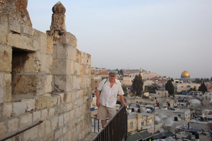 На городский стене,построенной Сулейманом Великолепным Иерусалим, Израиль