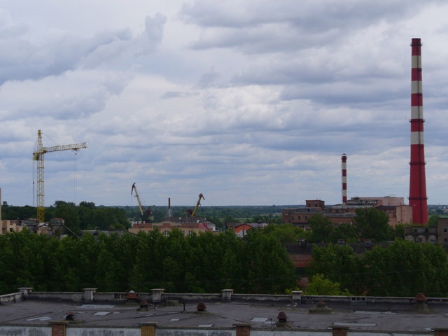 А вот собственно панорама – не, ну конечно что-то видно…обычный индустриальный пейзаж… Брест, Беларусь