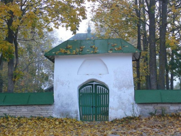 Старое кладбище, ворота Изборск, Россия