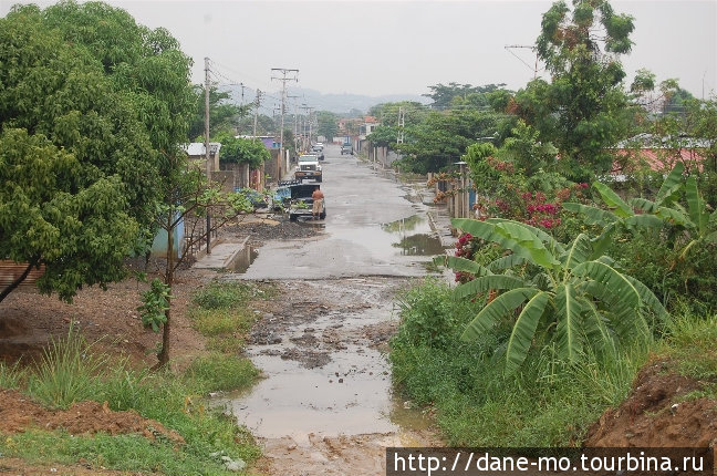 Окраина города сразу после дождя Штат Португеса, Венесуэла