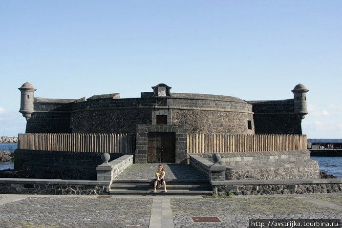 Черная крепость Санта-Крус-де-Тенерифе, остров Тенерифе, Испания
