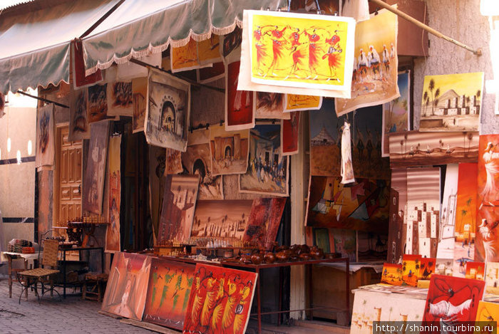 Выставка-продажа произведений марокканских художников Марракеш, Марокко