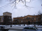 На улицах города. Здания сталинской архитектуры