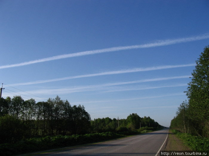 Трассы пулковских самолетов проходят прямо над Волховом Волхов, Россия