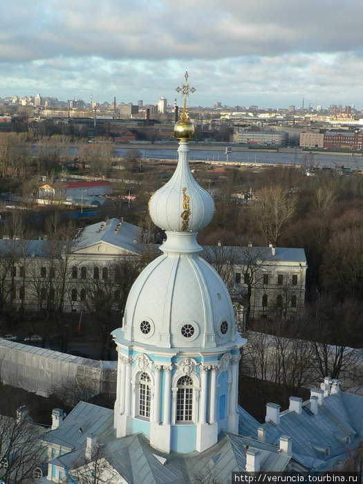 Смольный - самая высокая смотровая площадка города Санкт-Петербург, Россия