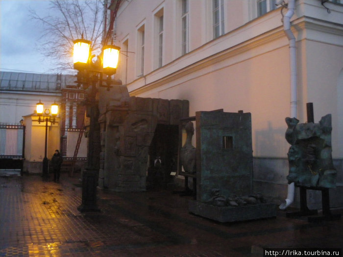 Выставка скульптуры в Музее современного искусства Москва, Россия