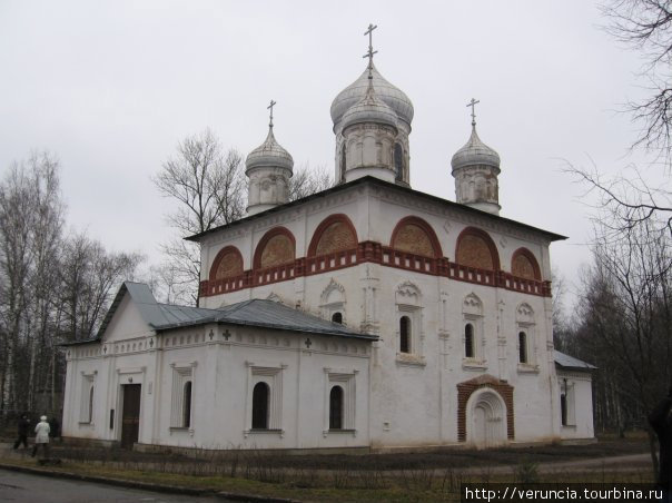 Собор, восстановленный Тоном Старая Русса, Россия