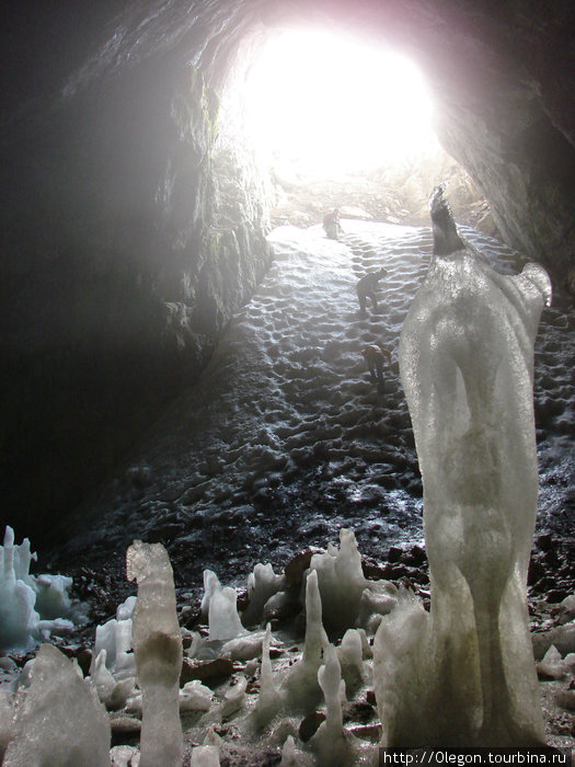 В ледяной пещере Черногория