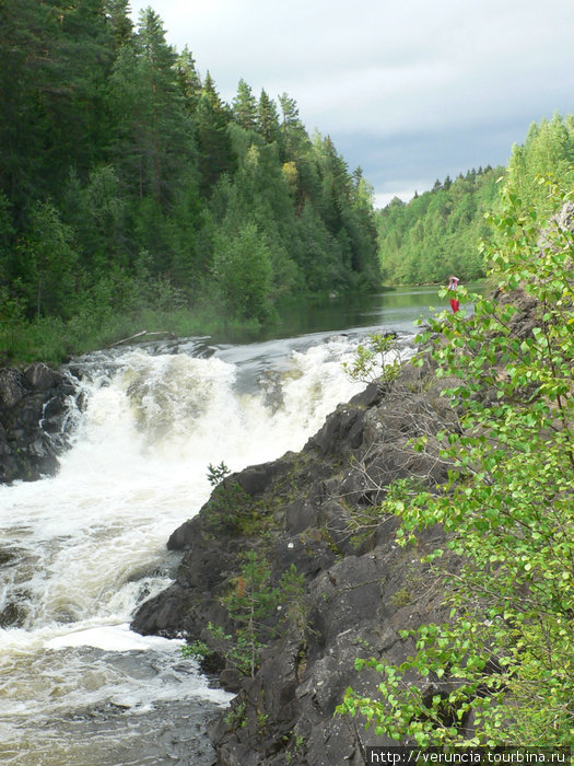 Второй по величине равнинный водопад Европы прекрасен на всех 4-х уступах Кондопога, Россия